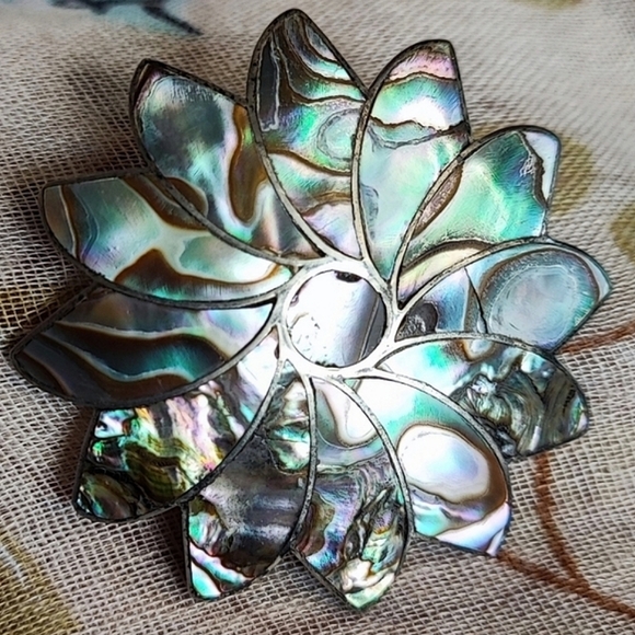 Petite Real Carved Abalone Shell Maple Marijuana Leaf Leaves Pierced Earrings - Picture 6 of 9